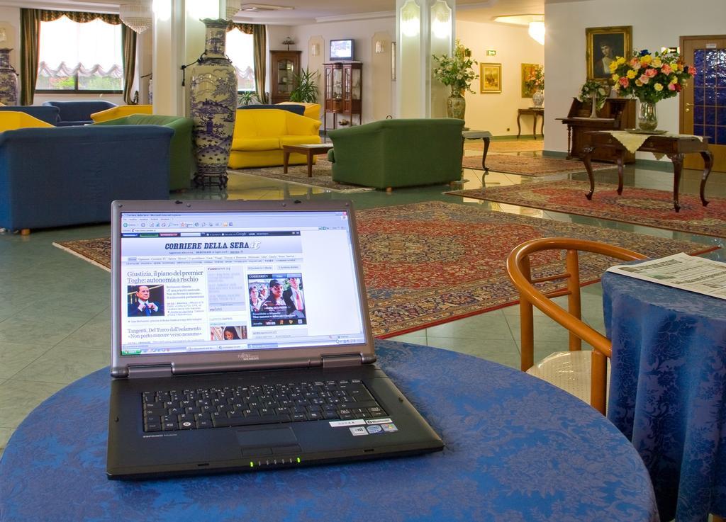 Valdenza Hotel Campegine エクステリア 写真