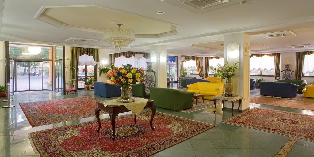 Valdenza Hotel Campegine エクステリア 写真