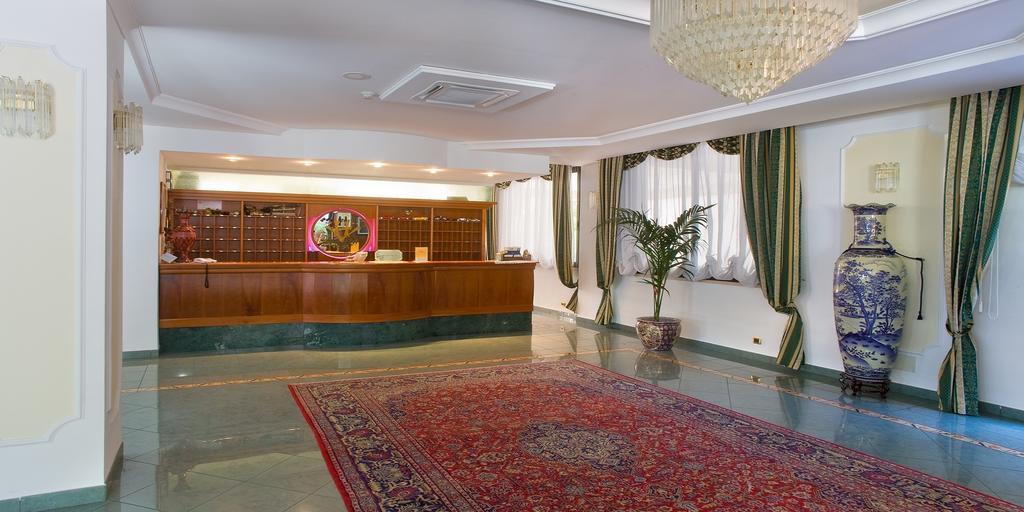 Valdenza Hotel Campegine エクステリア 写真