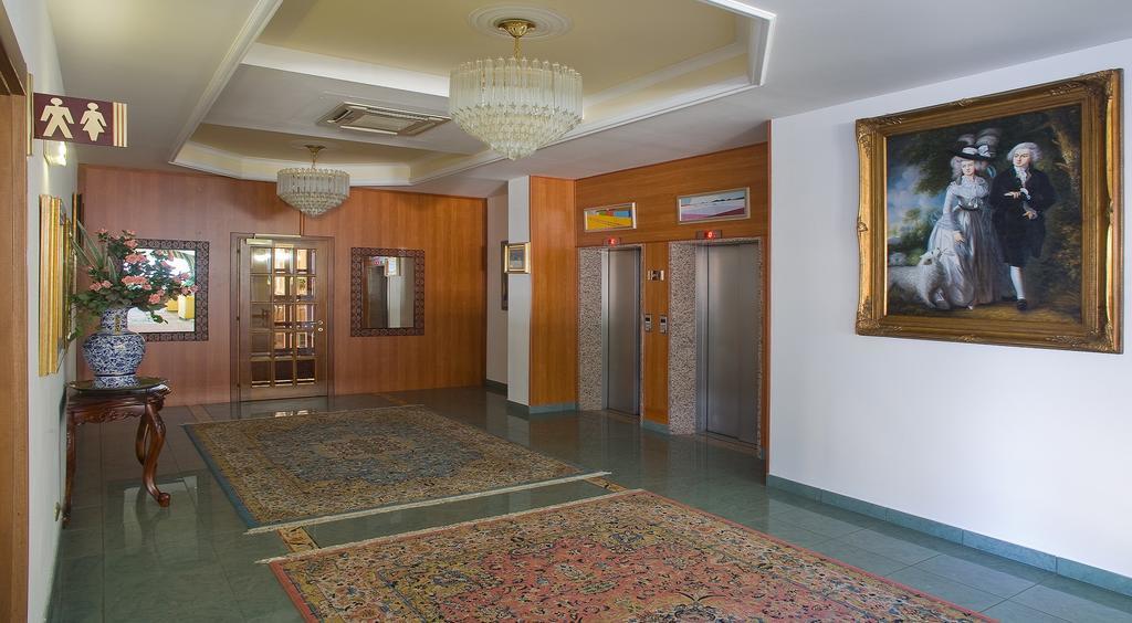 Valdenza Hotel Campegine エクステリア 写真